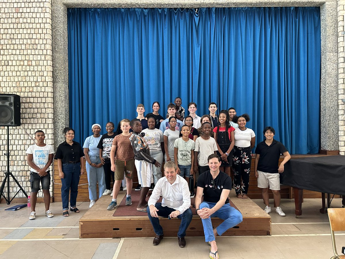 What a pleasure to visit and hear the wonderful young voices of Cape Choral Academy. A new school in the Western Cape, South Africa. A new approach to the choir school model and one which integrates the university in Stellenbosch with the young singers. capechoral.com