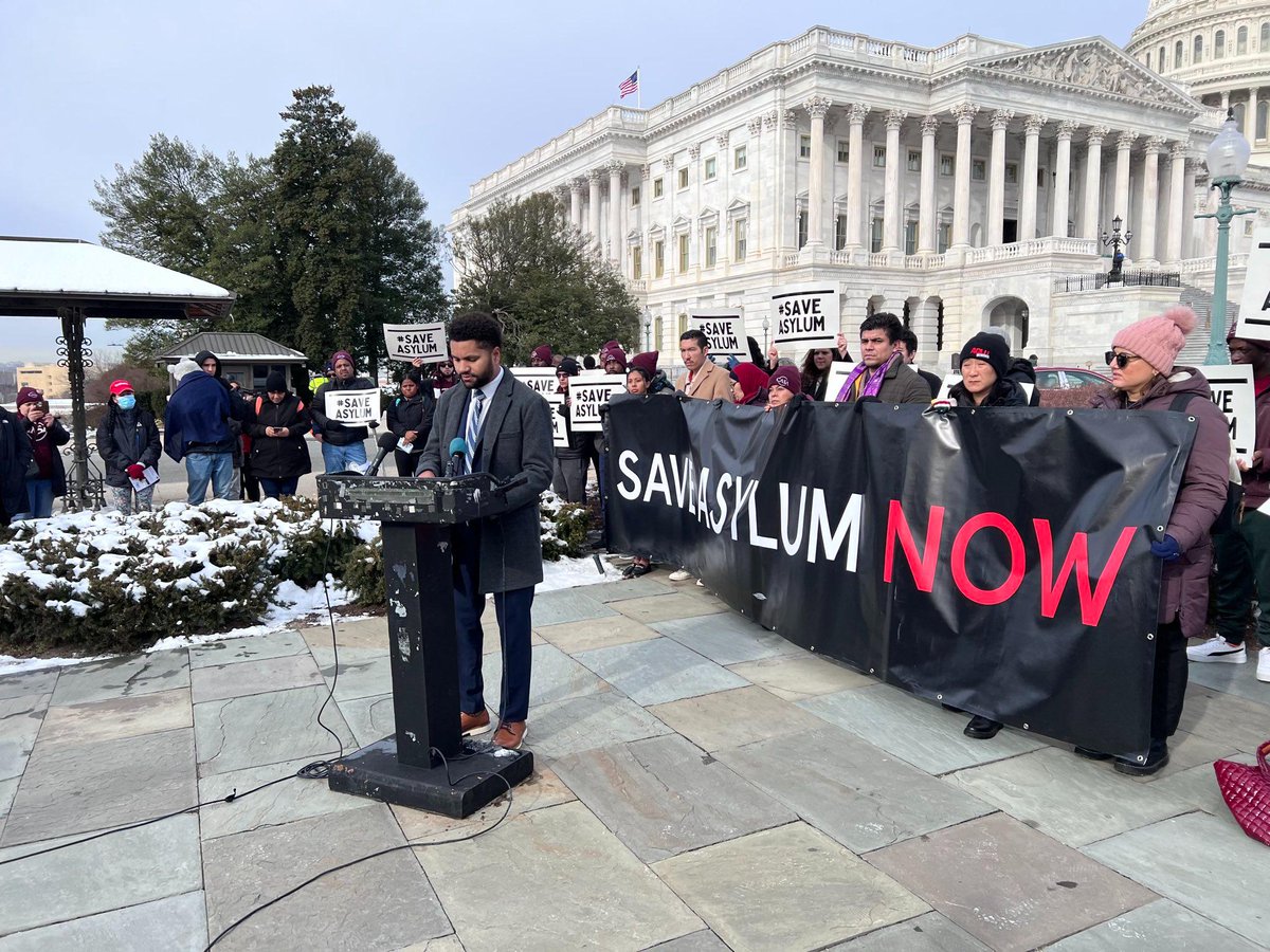 @RepJayapal @SenSchumer @ChrisMurphyCT @JoaquinCastrotx @RepTeresaLF @RepYvetteClarke @Rep_Stansbury @RepRoKhanna 'It is because of the courage of people seeking asylum that I'm able to stand before you today. This is real. These are people working in our community, they’re not aliens, they’re not invading us, they’re America.' @RepMaxwellFrost #SaveAsylum #ProtectImmigrants