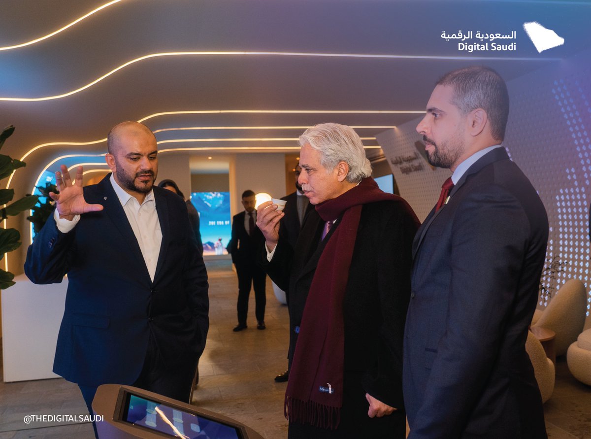 TheDigital_Ar's tweet photo. We are pleased by the visit of H.E. Minister of Commerce, @malkassabi, to the Digital Saudi Pavilion during #SaudiAtDavos as he was presented with the latest national innovations and advancements in digital transformation. 

#WEF24 https://t.co/gOuWX9Fzvg