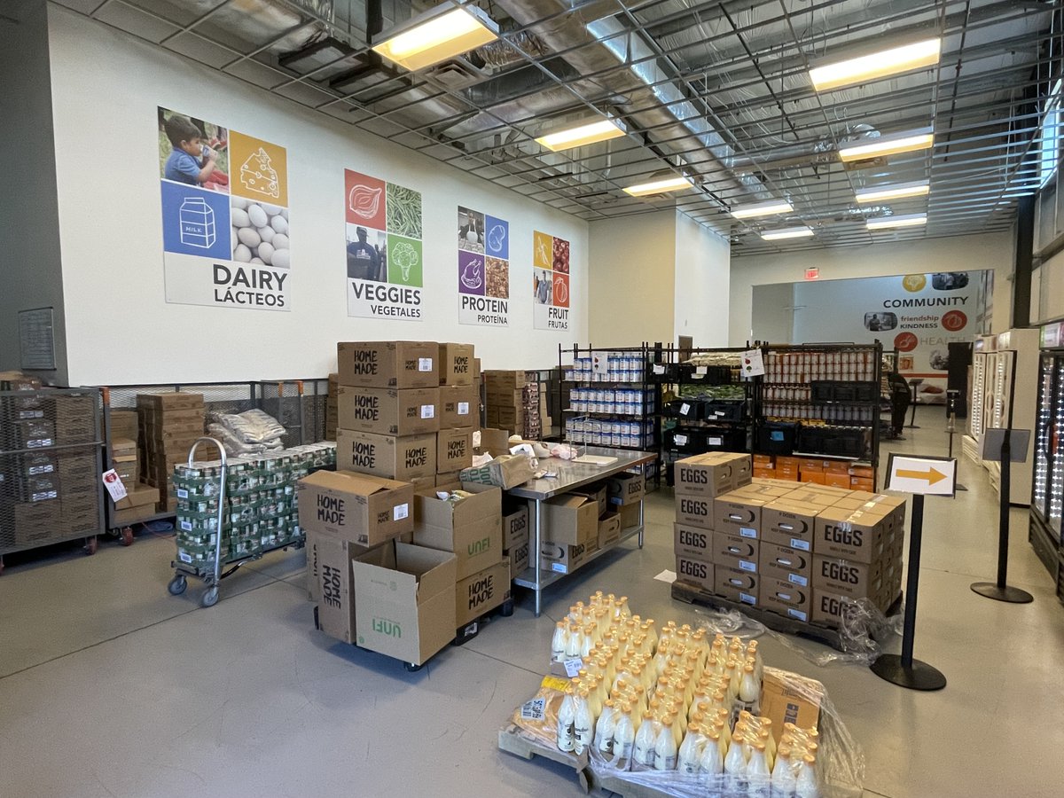 mccathernlaw's tweet photo. In recognition of #MLKDay2024, our Dallas and Frisco offices gathered for a day of giving back this week to pack and deliver food and self-care kits to @CitySq, a local org fighting the causes and effects of poverty in the Dallas community. 
#mccathernlaw #improvingpeopleslives https://t.co/78pgRCsGRb