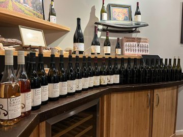 leetough68488's tweet image. Our Top 100 Value Wines of 2023 focuses on affordable bottles that impressed us, all for around $40 or less. In terms of grape varieties, riesling represents fantastic value with 20 wines on the list. The No. 1 wine is a top Alsatian riesling.