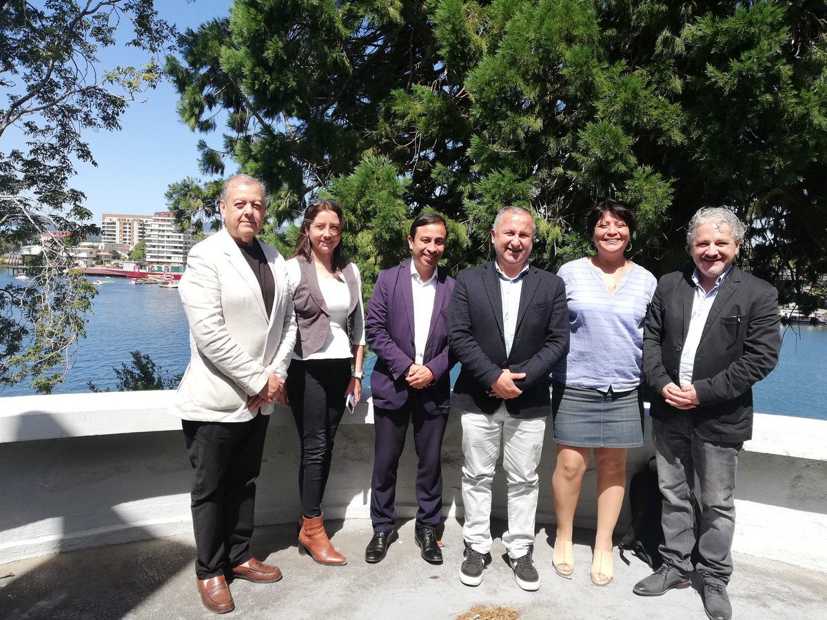 faceauach's tweet photo. Hoy nos reunimos con parte del equipo ASFAE en la primera sesión de coordinación con miras al Encuentro Nacional de Escuelas y Facultades de Administración #ENEFA 2024 que tendrá como anfitriona a Facea @UAustraldeChile en noviembre próximo. https://t.co/B0csqsLwhH