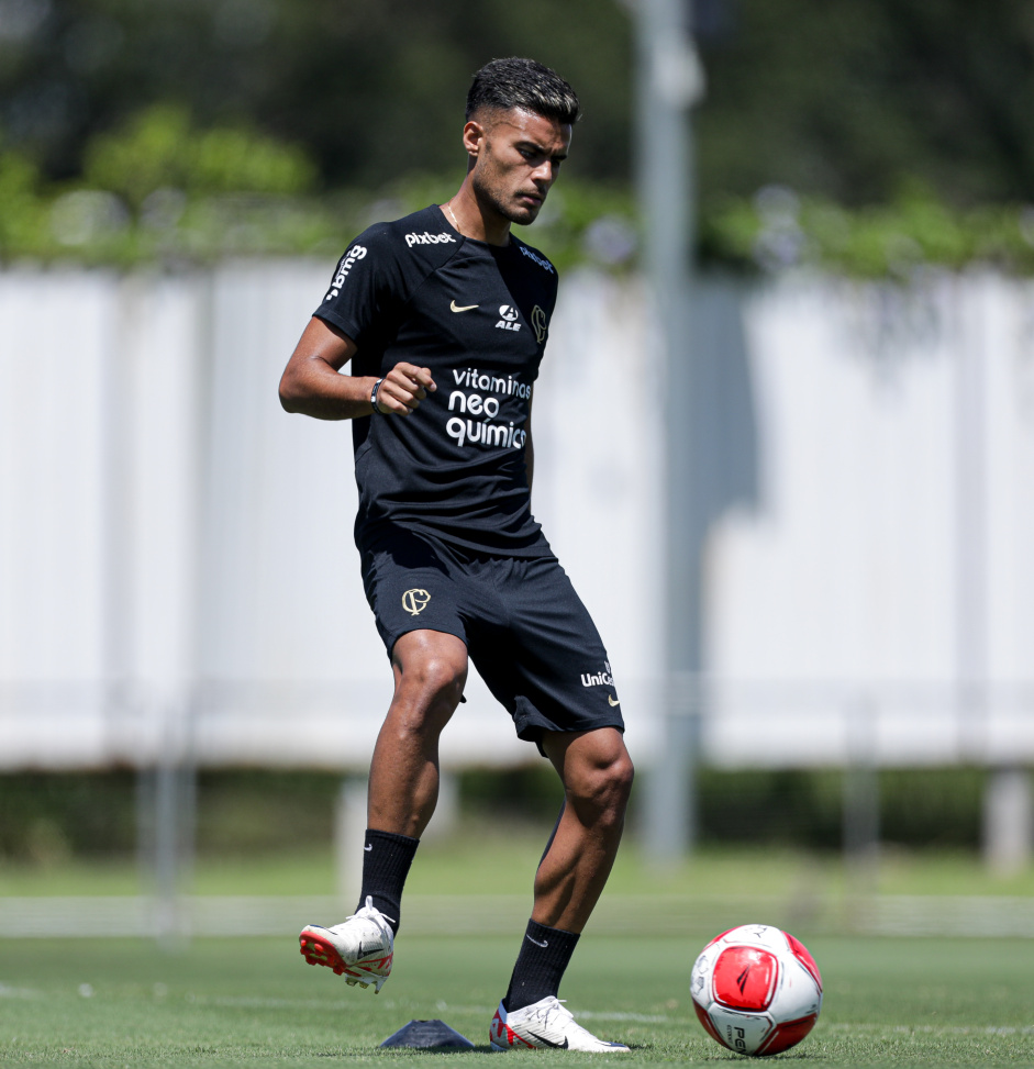 Olympiacos, da Grécia, envia proposta formal ao Corinthians pelo volante Fausto Vera. Muitos clubes estão acompanhando a situação do argentino. 🗞️ @FabrizioRomano