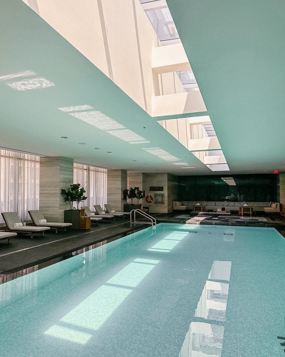 FSToronto's tweet image. Afternoons by the pool await. Find relaxation bliss and take a refreshing dip in our skylit pool. #FSToronto #FourSeasons #FSWellness #Toronto