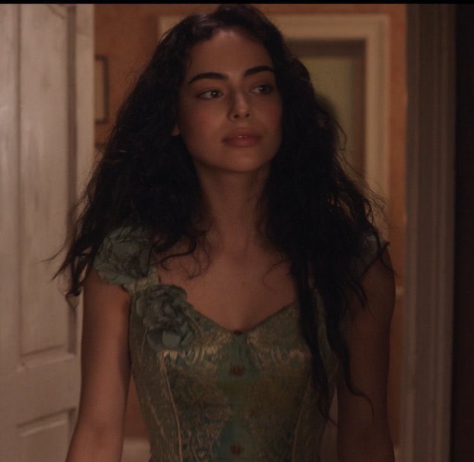 GOSSIPFOUNDERS's tweet photo. / @LyraBrownn est : 𝐀𝐧𝐧𝐚

 • Quand elle a une idée, elle l’a pas ailleurs
• Doit supporter Kristoff mais au fond elle l’aime bien
• Elle veut faire le bien https://t.co/9ExaVMmqRJ