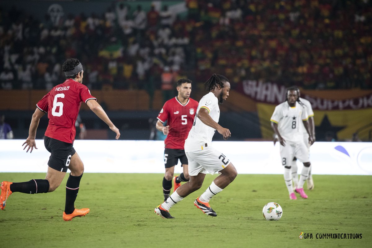 GhanaBlackstars's tweet photo. ⏱️ 46’ - Second Half 𝙐𝒏𝙙𝒆𝙧𝒘𝙖𝒚 ! 

🇪🇬 Egypt 0️⃣-1️⃣ Ghana 🇬🇭 

#BlackStars https://t.co/Sj0JDMt3wM