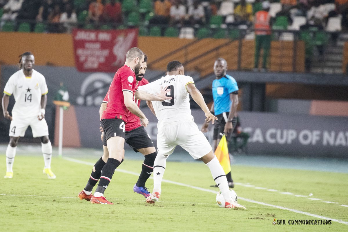 GhanaBlackstars's tweet photo. ⏱️ 46’ - Second Half 𝙐𝒏𝙙𝒆𝙧𝒘𝙖𝒚 ! 

🇪🇬 Egypt 0️⃣-1️⃣ Ghana 🇬🇭 

#BlackStars https://t.co/Sj0JDMt3wM