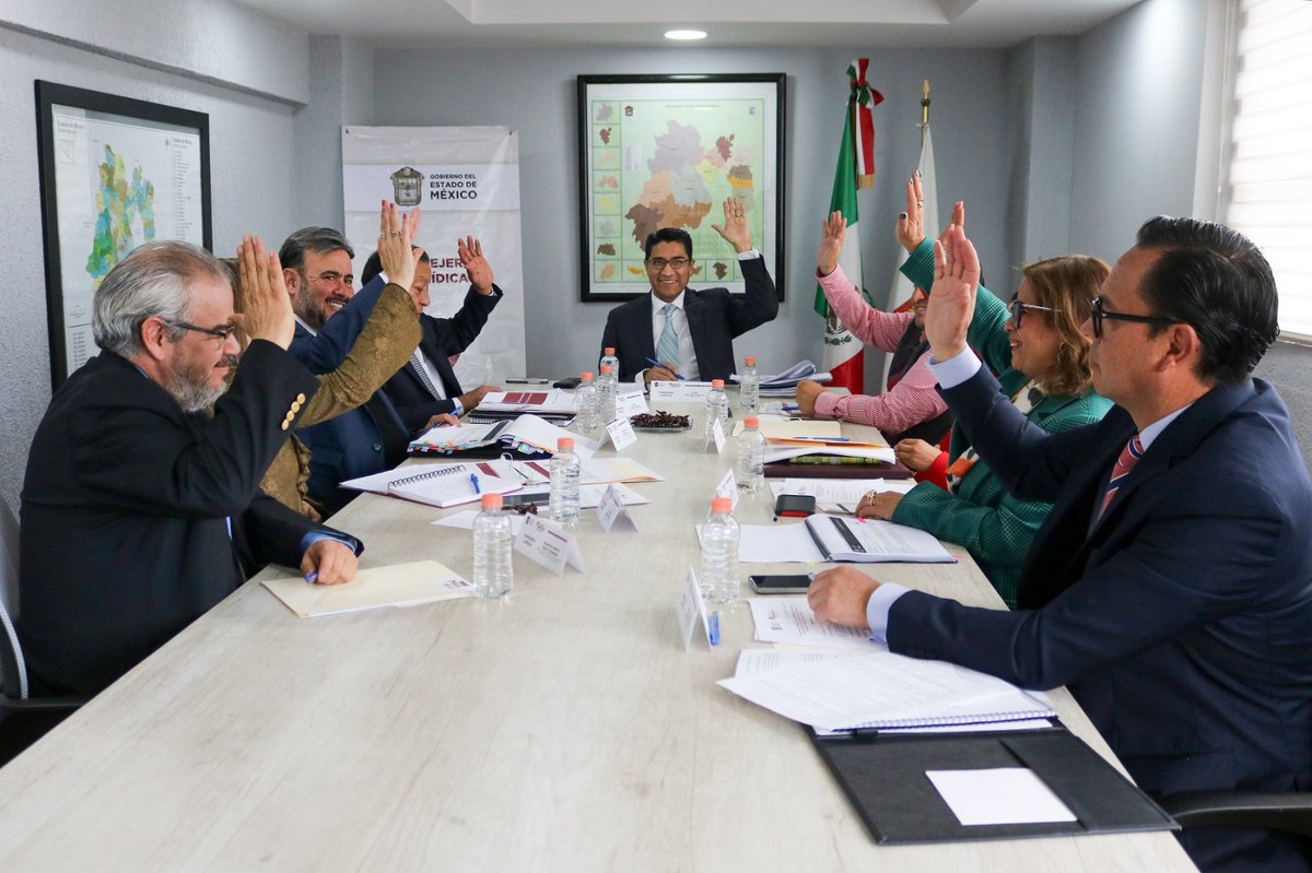 Durante la Tercera Sesión de Trabajo del Jurado Calificador de la #PreseaEdoméx 2023 a la Defensa de los Derechos Humanos “José María Morelos y Pavón”, se eligieron, por unanimidad, los perfiles finalistas a obtener este galardón. 
🧵1/2