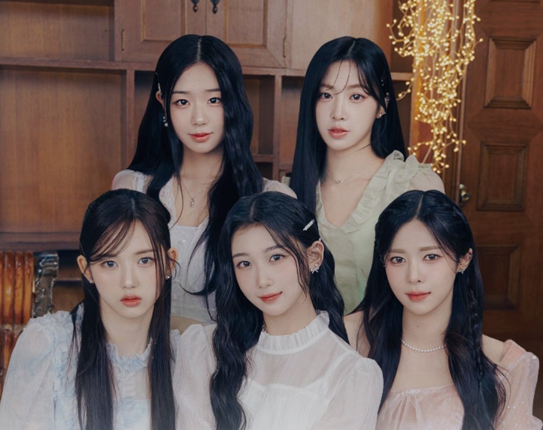 Cojin_d_Seoyeon's tweet photo. Hwiseo de H1-KEY recomendó 
Door de #tripleS_Aria 

MV #DOOR
🔗 youtube/PqKZctzEW1o

Hwiseo y S3 Jiwoo amistaron durante Queendom Puzzle 🤍💛

#tripleS #StructureOfSadness https://t.co/BOzfzdgS64