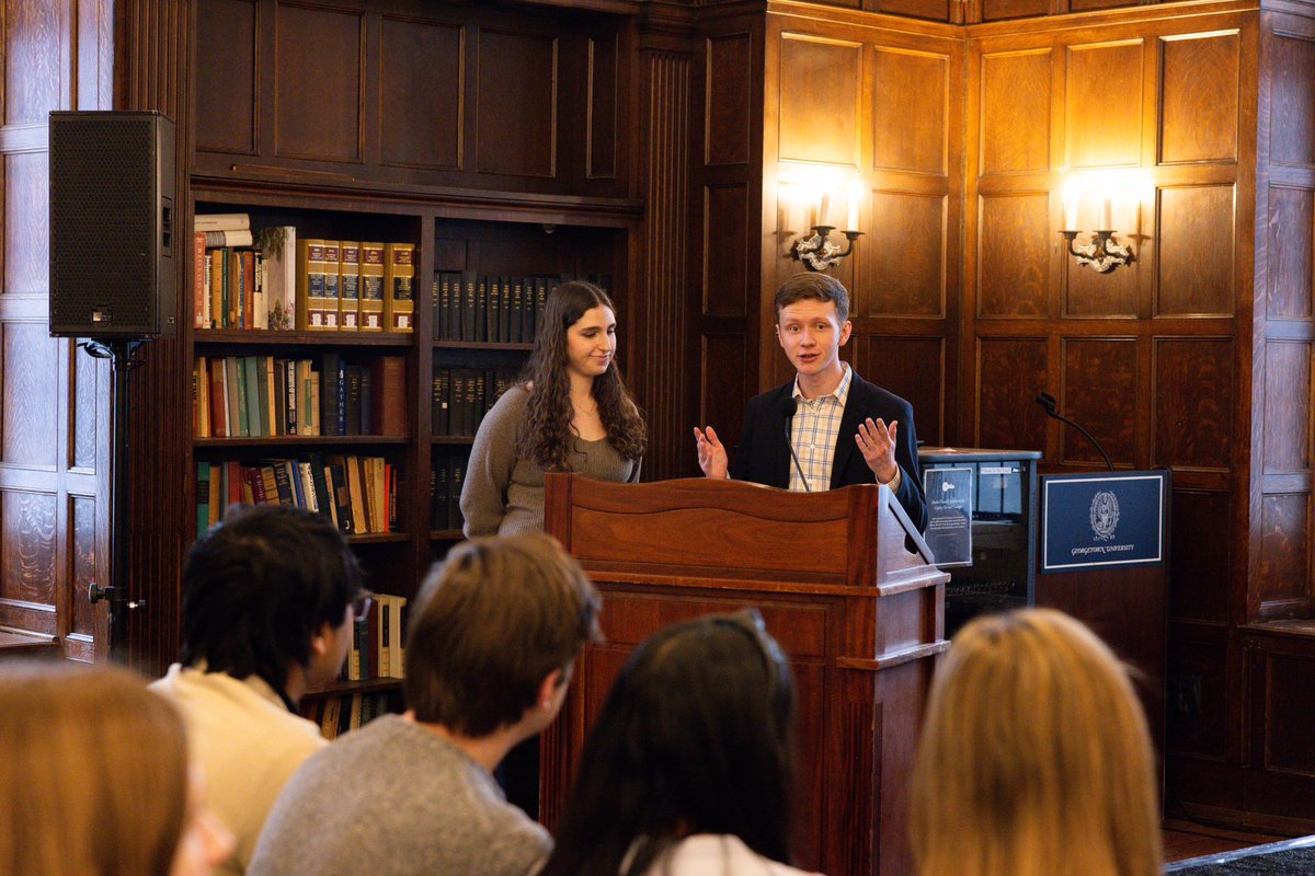 It’s time to kick off our Spring ‘24 Fellows Open House! Thank you to Sean Rafferty (C’26) and Natalie Goldwasser (SFS’26) former members of Student Strategy Teams, for getting the evening started.