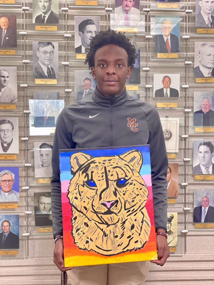 Not only did @DarrionGilliam have 635 receiving yards and 10 touchdowns for @CaravanFootball this season, he is an amazingly talented artist!