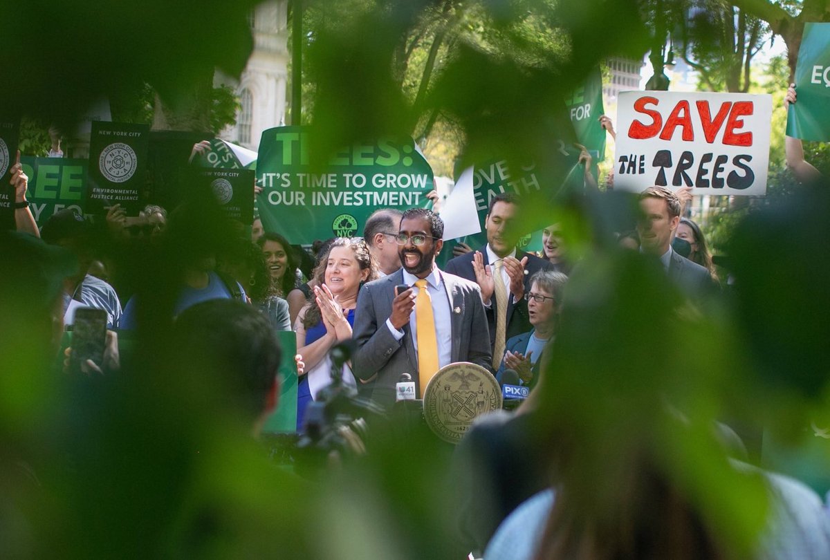 voteshekar's tweet image. Honored to continue as Chair of the @nyccouncil Parks Committee! Parks, playgrounds, pools are vital to address our challenges, from public health to climate change to water safety. W/ advocates, @NYCCouncil allies, & @NYCSpeakerAdams, here’s what we accomplished so far. 1/6