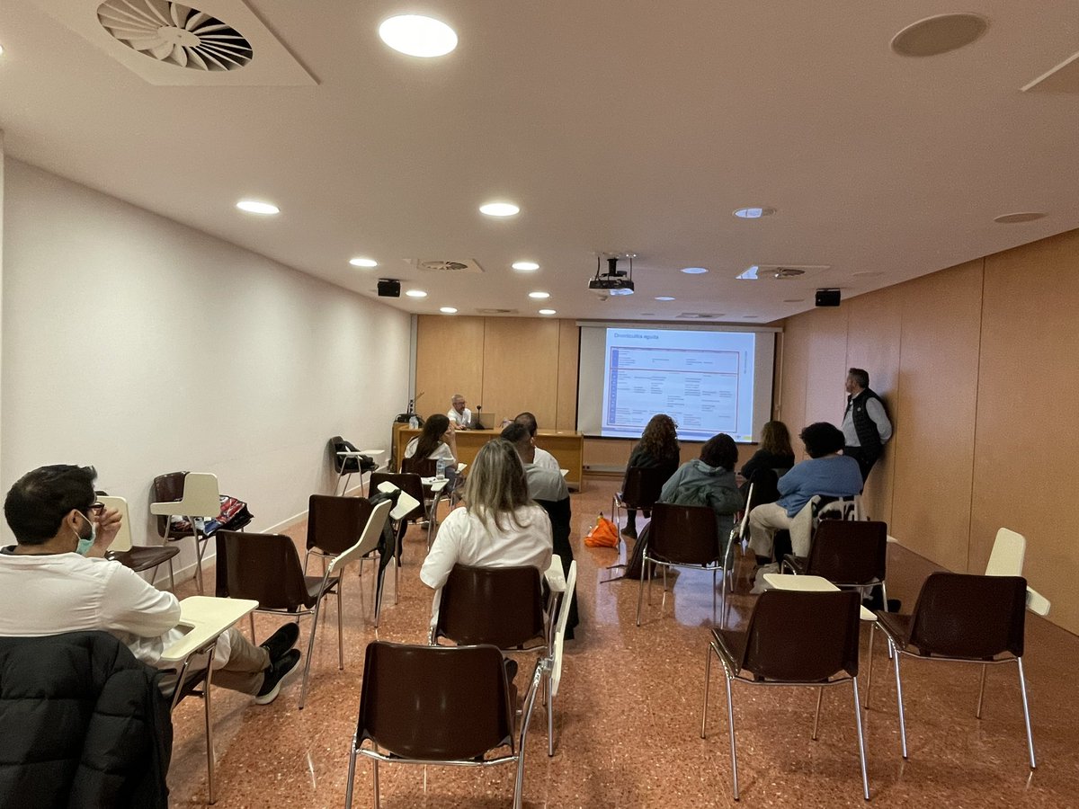 Cirurgia Althaia 🏥 (@cirurgiaalthaia) on Twitter photo Avui hem col.laborat amb l’<a href="/HospitaldeBerga/">Hospital de Berga</a> amb la primera edició del curs d’urgències quirúrgiques pels metges d’urgències d’aquest hospital. També hem tractat les urgències urològiques amb #hectorlopez
Seguim….<a href="/ColleraPablo/">Pablo Collera</a> <a href="/RFarr15/">R. Farré</a> <a href="/Ale_ander888/">Alexander Osorio</a> <a href="/althaiamanresa/">Fundació Althaia</a> <a href="/urgalthaia/">Urgències Althaia</a> Avui hem col.laborat amb l’<a href="/HospitaldeBerga/">Hospital de Berga</a> amb la primera edició del curs d’urgències quirúrgiques pels metges d’urgències d’aquest hospital. També hem tractat les urgències urològiques amb #hectorlopez
Seguim….<a href="/ColleraPablo/">Pablo Collera</a> <a href="/RFarr15/">R. Farré</a> <a href="/Ale_ander888/">Alexander Osorio</a> <a href="/althaiamanresa/">Fundació Althaia</a> <a href="/urgalthaia/">Urgències Althaia</a>