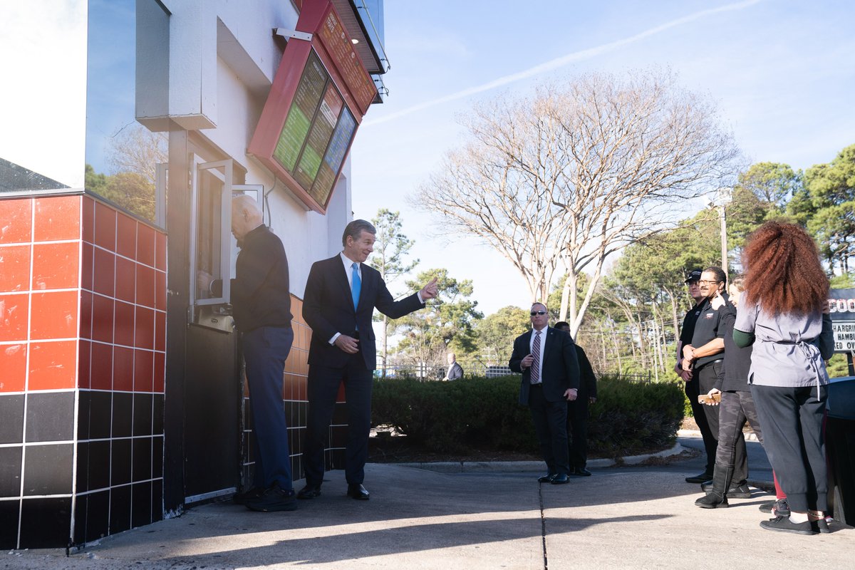 Couldn’t let @POTUS leave North Carolina without stopping at @CookOut for a shake.