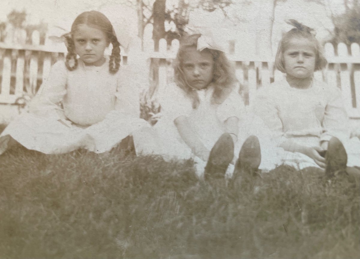 SarahBlick3's tweet photo. #PostcardsFromThePast 3 Annoyed Little Girls in white formal dresses and nice hair glaring at the camera. Around 1910. Real photo postcard https://t.co/44X2xeNtGD