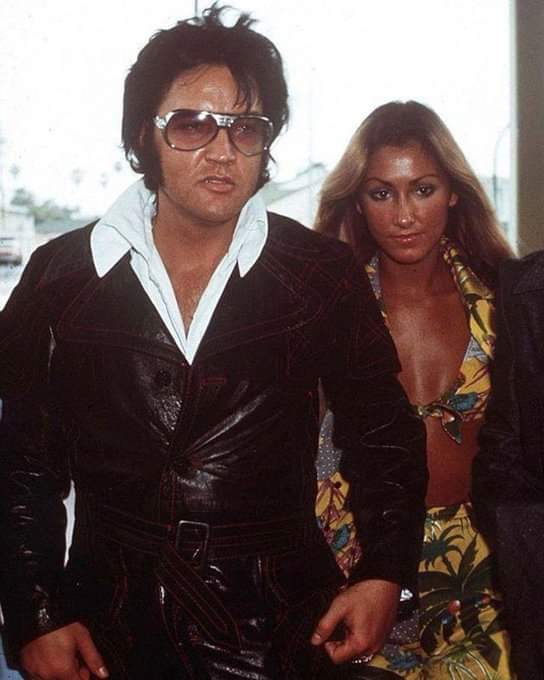 Elbert &amp; <a href="/LindaThompsonLT/">Linda Thompson</a>