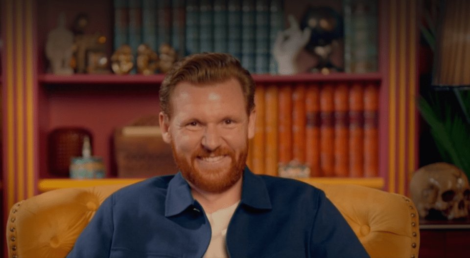 My actual face when they start pointing to Paul #TheTraitorsUK