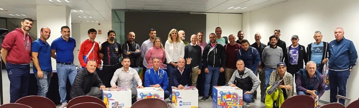 Reunión Preparatoria de la Tenerife Blue Trail

En la tarde del jueves 18 de enero de 2024 fueron convocados los representantes de clubes de Carreras x Montaña por la Consejera de Deportes....

fedtfm.es/reunion-prepar…

#carreraspormontaña #tenerifebluetrail #tenerife #Canarias