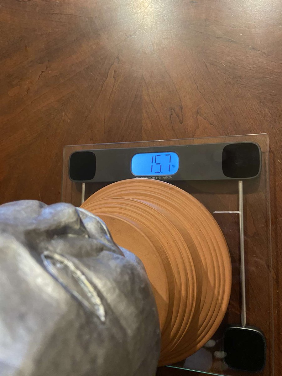 KingSpudTrophy's tweet photo. It's not polite to ask a Spud for their weight, so here it is. Now @SickosCommittee doesn't have to ask. https://t.co/Mf9gSHBGeN