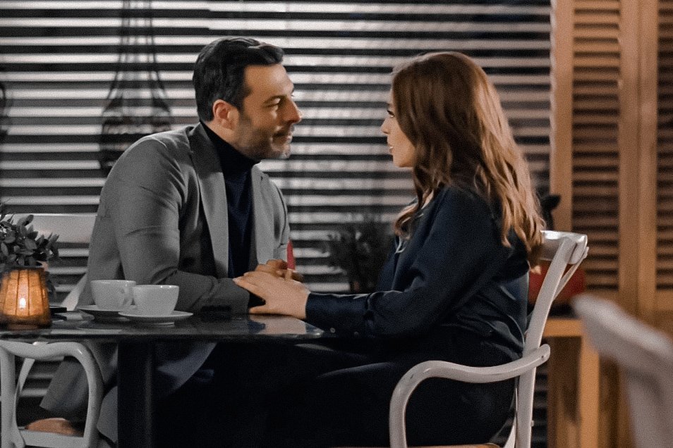 gözleri gözlerime değince felaketim olurdu ağlardım

ŞimdiveDaima KıvMer