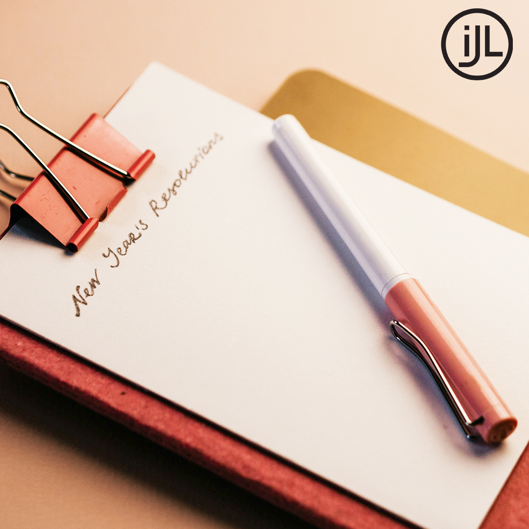 ItsJustLunchCO's tweet photo. What are your resolutions in the New Year? 

-Self-love over self-improvement? 
-Expanding social circles &amp; relationships? 
-Setting relationship goals? 

When it comes to dating, our professional matchmakers are here for all of your resolution needs!

https://t.co/Y0gKWMIgiR https://t.co/Ou3R5pu3SA