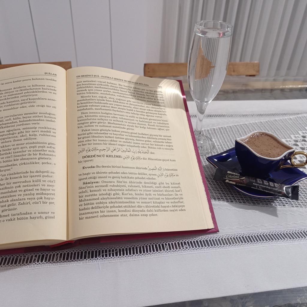 desantederler's tweet photo. Kahvemizi içer, kitabımızı okur, @kaMUhendisleri olarak hakkımızı savunuruz.  Mühendis dengedir. Mühendis nizamdir. Gereken kanunlarla mühendislerin hakkını bir an önce iade edin. 
#TorbaMühendisinHakkı https://t.co/j6M1Rkd4e6
