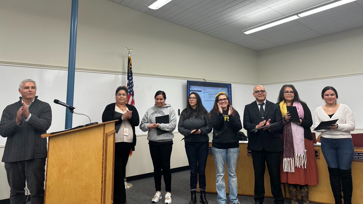 LUSDTweets's tweet photo. The Board of Trustees is celebrating 10 years of our Dual Language Program! Last night, our Board honored the #DualLanguage teachers at John R. Williams and Sierra Middle School. Many students also received certificates to recognize their progress and achievements! https://t.co/388FCQZlFV