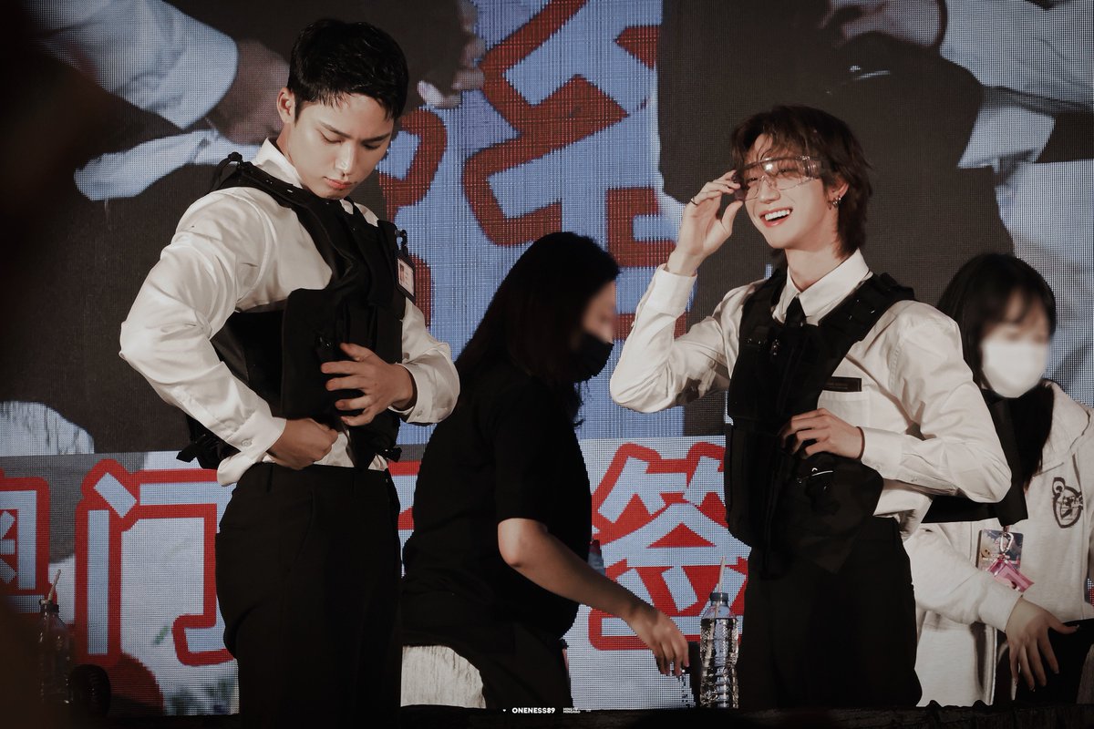 240118
🐶🐸
#규잇 #gyuhao
#민규 #MINGYU #ミンギュ
#디에잇 #THE8 
#서명호 #徐明浩 #ミンハオ