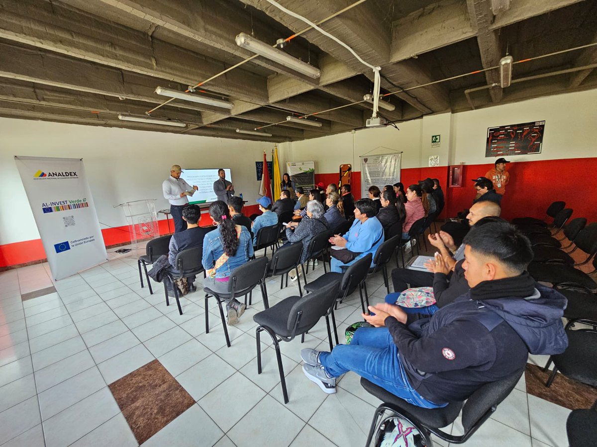 AnaldexColombia's tweet photo. En alianza con @AlcMosquera, @ALINVESTVerde, @MinAgricultura y #Sequa, estamos en el evento de 'Fortaleciendo de Capacidades Técnicas enfocadas en BPA en la cadena PAMCA', a través de transferencia de tecnología y asistencia técnica. https://t.co/453tme9FaP