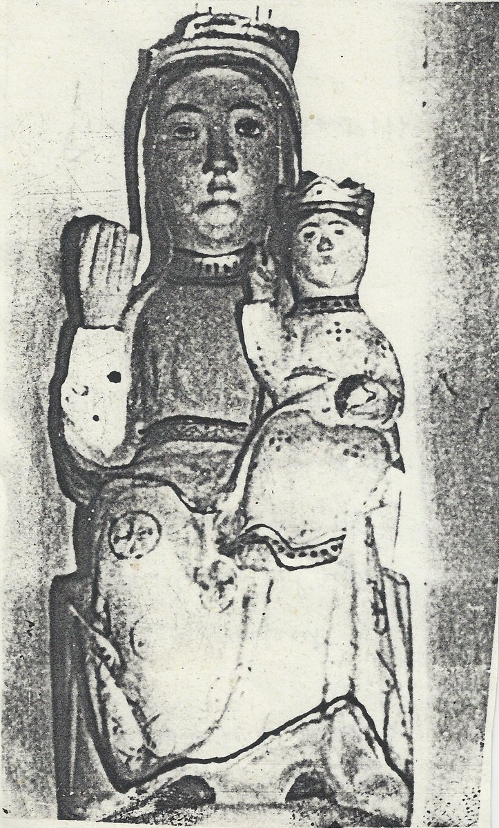 TrebonsDeLuchon's tweet photo. Statue de la Vierge à l'enfant disparue de notre église - https://t.co/weo1Ba1jcp
Une statue de la Vierge à l'enfant ornait autrefois notre église.  Celle-ci a disparu (dérobée) depuis des décennies laissant son emplacement vide.

  Cette statue est en bois polychrome (a... https://t.co/2U867X9JAK
