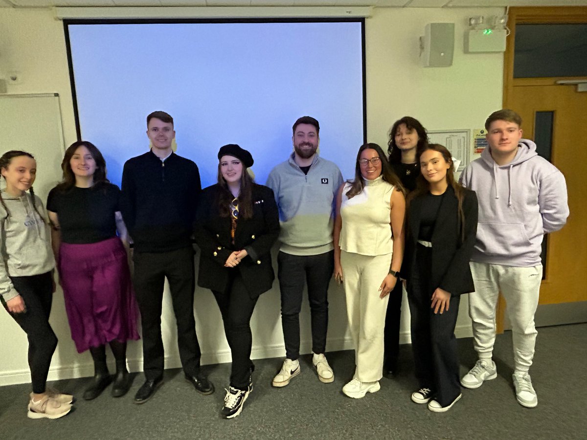 Delighted to welcome back our inspiring and successful 
@UWSNewsroom graduates 
<a href="/foxes_inboxes/">Lewis Kemp</a>
<a href="/KirstyFeerick/">Kirsty Feerick</a>
<a href="/LewisWalker_98/">Lewis Walker</a>
 to share their advice &amp; guidance with our current students.
Thank you to each of them!
<a href="/UniWestScotland/">UWS</a>
<a href="/UWSalumni/">UWS Alumni</a>
<a href="/UWScreative/">UWS Creative</a>