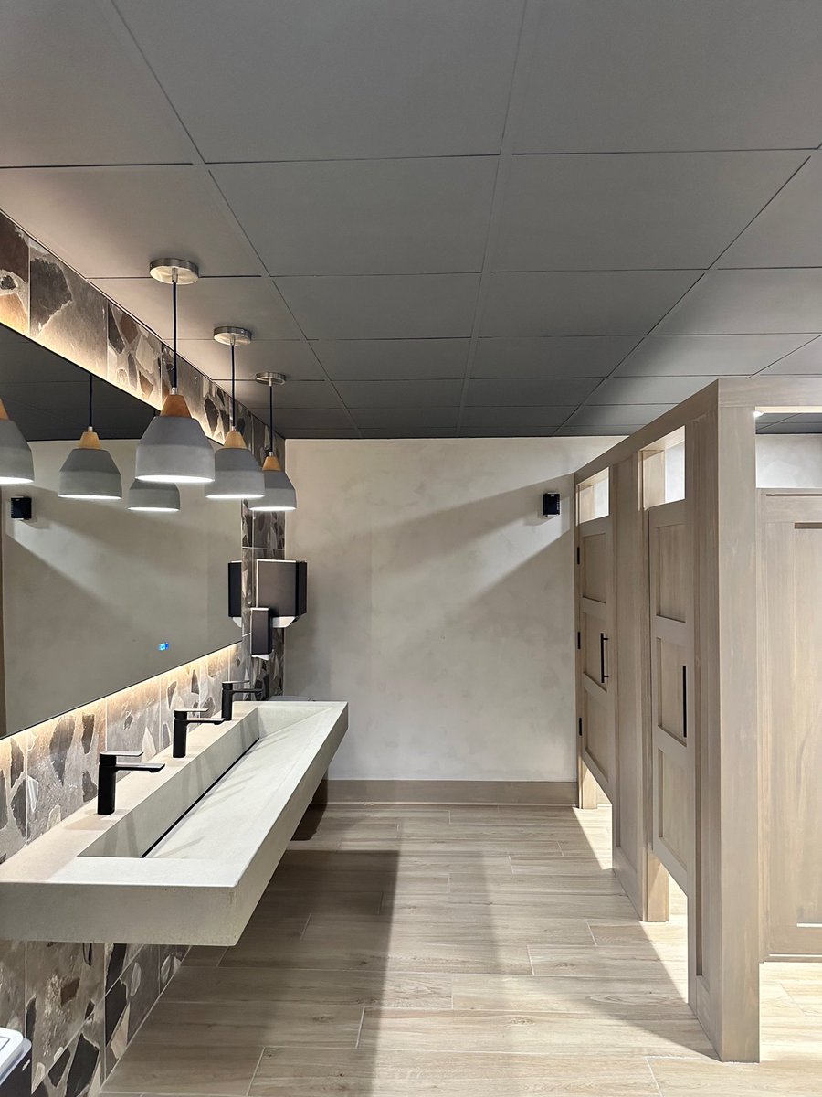 CustomCreteWerk's tweet photo. Transform your commercial bathroom with our tailored concrete sinks! Elevate style and functionality with our custom designs. Upgrade your business aesthetic with a beautiful bathroom upgrade! 

#ConcreteSinks #CommercialDesign 

Visit our website! 
https://t.co/MbUsvDfRb6 https://t.co/Ahu3IH50kf