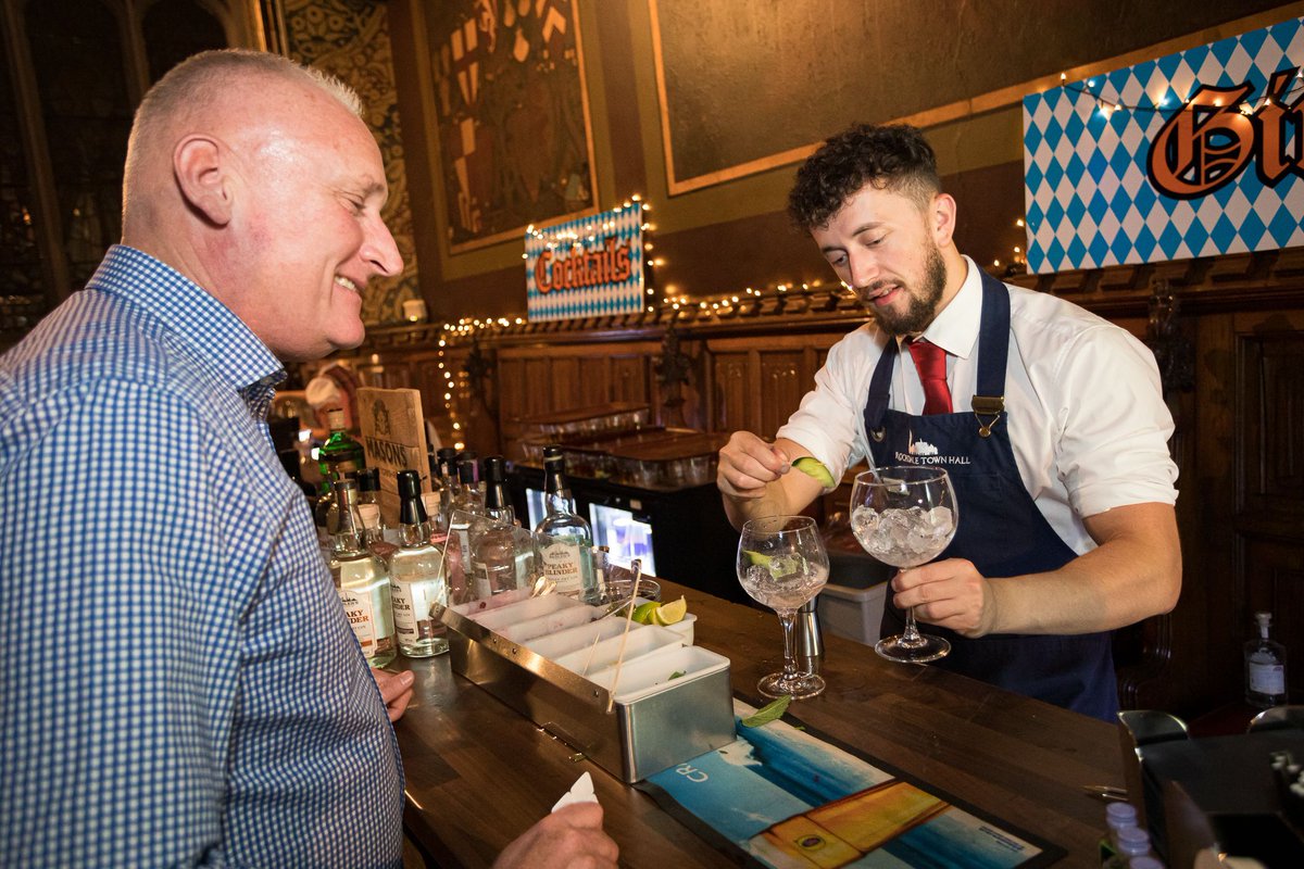 📣 WE'RE RECRUITING Fancy joining the town hall team? Well we're looking for casual bar, waiting & serving staff so get a wriggle on & apply today (but don't worry, applications are open until 31 Jan)! Bar staff: buff.ly/48VdN1J Waiting staff: buff.ly/422kzQS