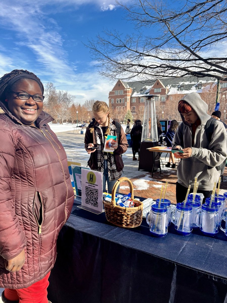 RegisCareers's tweet photo. Thank you to Regis students who stopped by our table at yesterday’s Spring Resource Fair!

We hope to see you this semester in the Career Center! We can help with choosing a major, finding a job or internship, resume review and more!

Schedule on Handshake
https://t.co/xAvRti3rzn https://t.co/bA2TaW4078