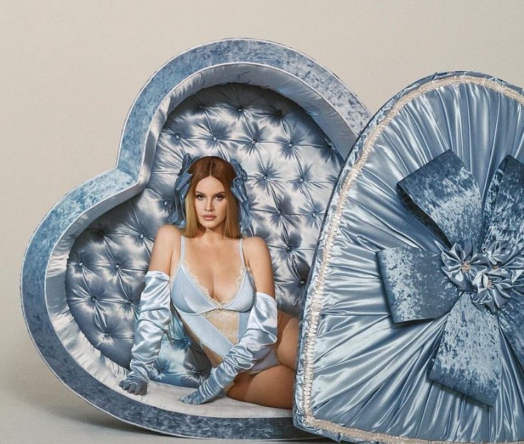 PetiteAnge_'s tweet photo. Lana Del Rey for SKIMS Valentines collection https://t.co/KYRJnJKguC