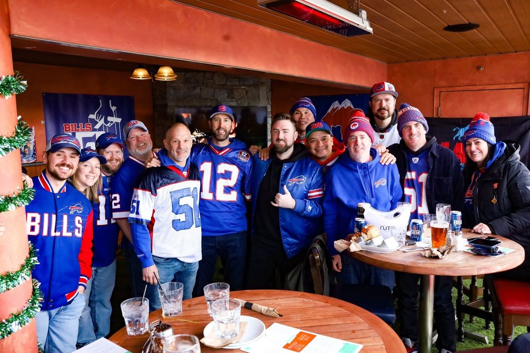 BillsBackersYVR's tweet photo. Bills vs Chiefs - Sunday @ 3:30!

Everyone out for this one! The Mini Ralph (Mahonys False Creek) will be buzzing as usual. We're working to extend our great outdoor experience for those inside as well - let's fill the bar with a few hundred Bills fans.

Go Bills! https://t.co/uO2zFl2r1Z