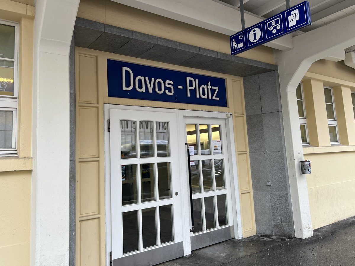 Shawna McCallin (@phageforward) on Twitter photo Phages in Davos 😱 Thanks to <a href="/swissnexindia/">Swissnex in India</a> for making AMR into the discussion at the #WEF Phages in Davos 😱 Thanks to <a href="/swissnexindia/">Swissnex in India</a> for making AMR into the discussion at the #WEF