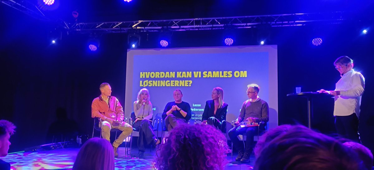 1000 UNGES BUDSKABER OM MENTAL SUNDHED

Med skarpe samarbejdspartnere og gode oplæg, kom unges mentale sundhed i fokus da SocialSpace fortalte om resultaterne af de 13 workshops de har afholdt med unge i 2023.

Tak for et godt arrangement <a href="/SangildFreja/">Freja Sangild Boysen</a>

#dinstemme #dksocial