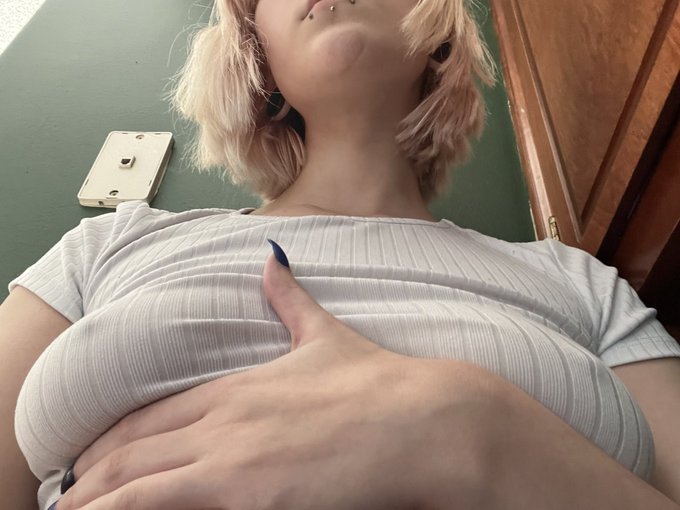 Rlly down today. &mdash;&mdash;&mdash;&mdash;&mdash;&mdash;&mdash;&mdash; Send tips~ $2ndSuccs https://t.co/aELLWSBPPd