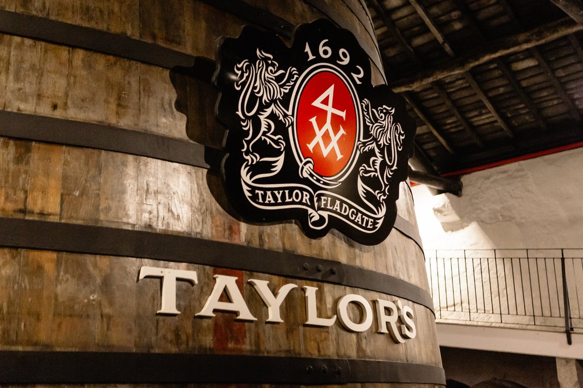 TaylorsPortWine's tweet photo. Taylor's famous Port Wine Cellars offer a unique and authentic Port Wine experience. Visit Taylor's Cellars today.
As famosas Caves Taylor's oferecem uma experiência de vinho do Porto única e autêntica. Visite hoje as Caves Taylor's.
#taylorsportwine #taylorfladgate #portwine https://t.co/q0fGXXAyGI