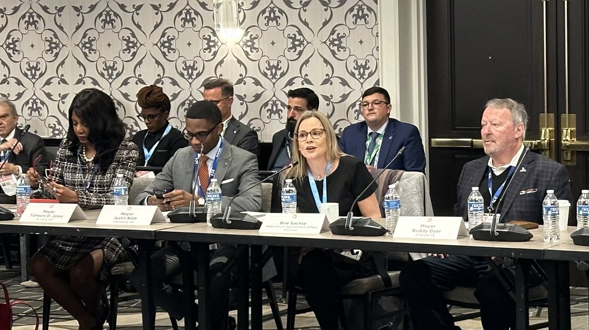 We know that public-private partnerships can make #infrastructure projects more impactful🤝 Today’s panel with @BrieSachse & @usmayors showcases how we can advance our shared vision for infrastructure development together to drive sustainability & other local goals. #MayorsDC24