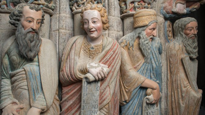 elbarroquista's tweet photo. ¿Cómo recuperó su esplendor el Pórtico de la Gloria?  

Os cuento brevemente parte del proceso de más de diez años que llevó a alargar la vida de una de las obras de arte más importantes de Europa.

Refluzo de #FluzoCiencia

🧵 https://t.co/FCMOY4JQOK
