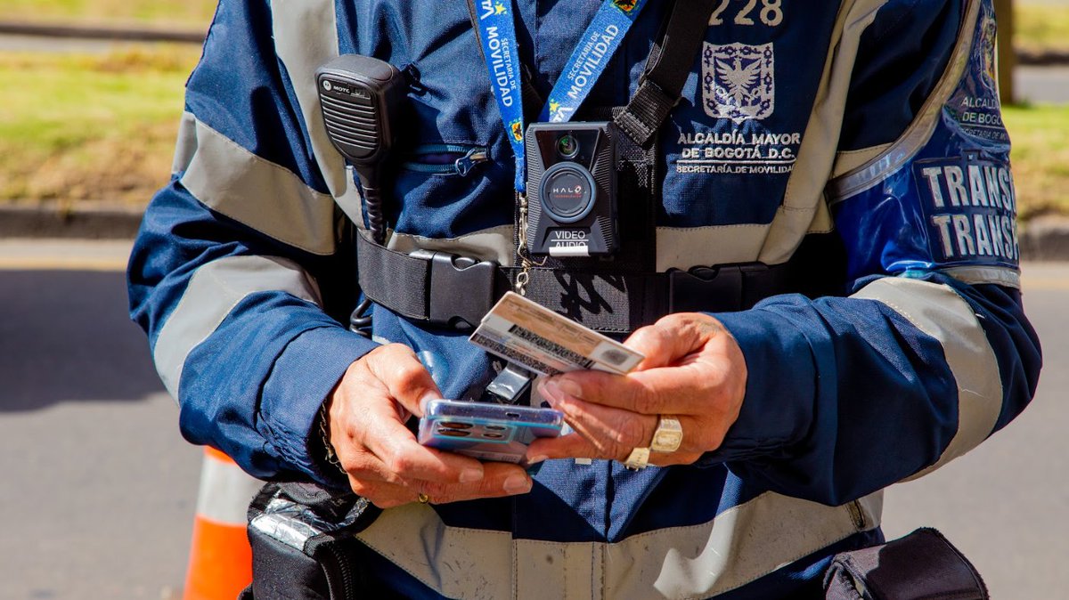 Bogotá Tránsito tweet media