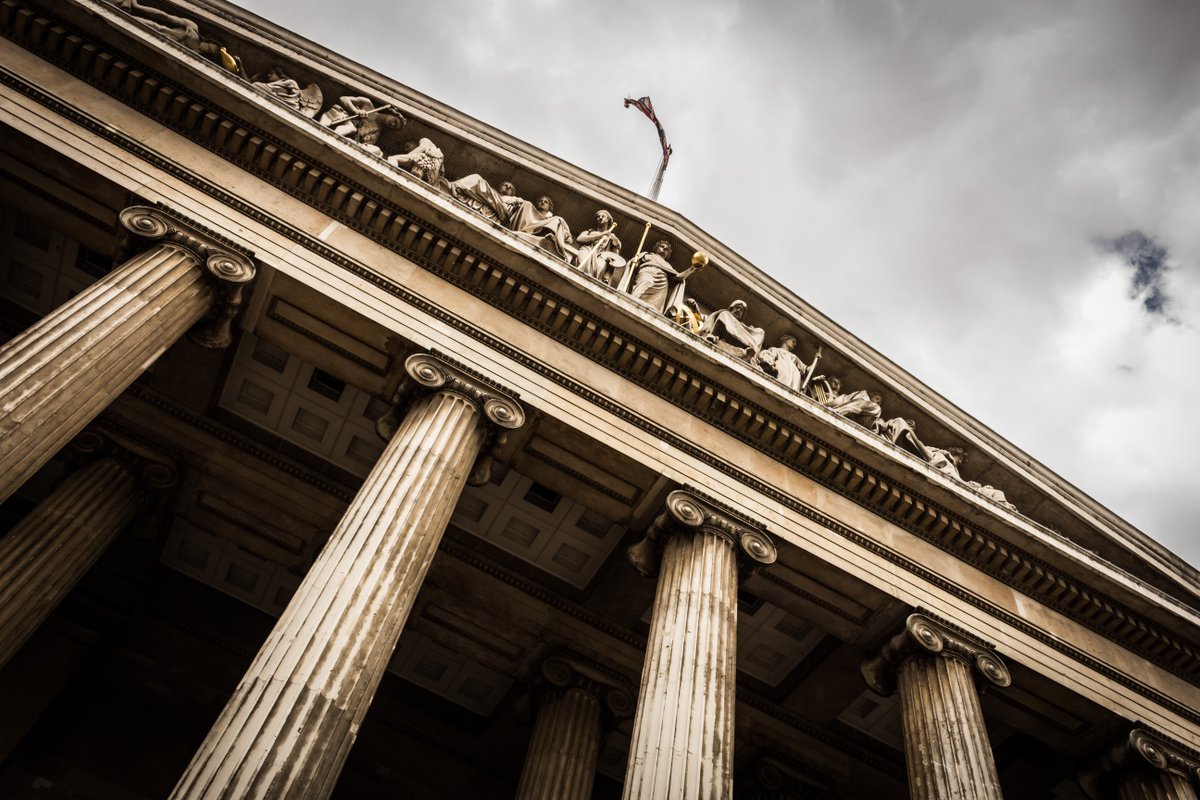BlackRock has asked a judge to stay a recent ruling against two of its closed-end funds while it appeals, in a bid to avoid further attacks by activist investor Saba Capital: ow.ly/kwCB50Qs952
