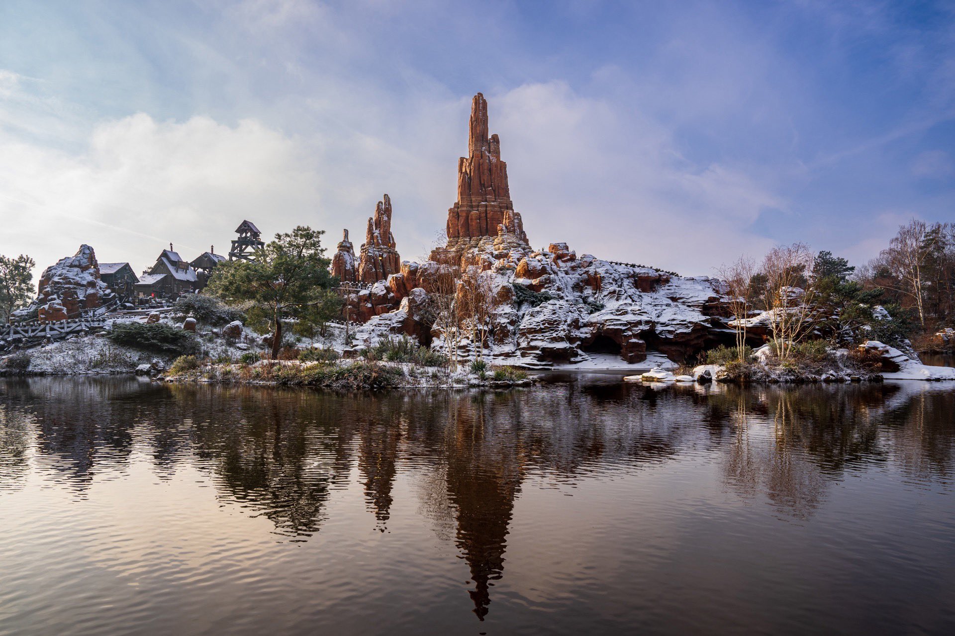 Disneyland Paris 30 ans : panorama des châteaux des parcs Disney