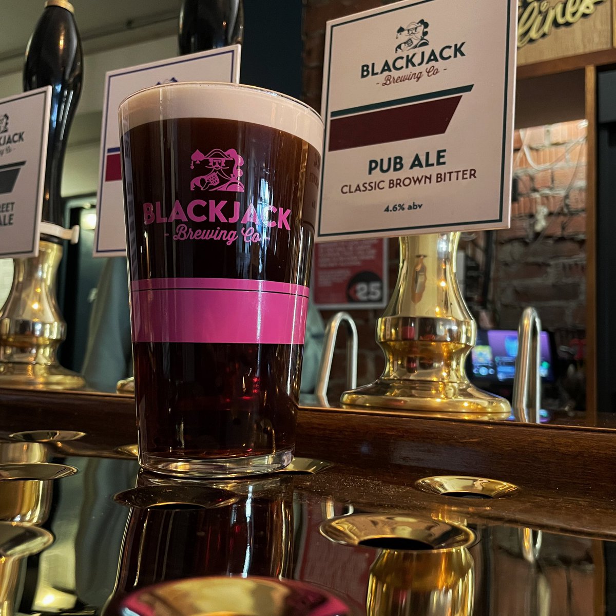 Blackjack Brewing Co. (@blackjackbeers) on Twitter photo Pub Ale Brown! In can for the first time & on handpull at <a href="/TheSmithfieldNQ/">The Smithfield Market Tavern</a>! 🤎
This seasonal release in our Pub Ale series is a winter favourite for a reason! It’s a celebration of darker malts & UK hops.
(1/2) Pub Ale Brown! In can for the first time & on handpull at <a href="/TheSmithfieldNQ/">The Smithfield Market Tavern</a>! 🤎
This seasonal release in our Pub Ale series is a winter favourite for a reason! It’s a celebration of darker malts & UK hops.
(1/2)