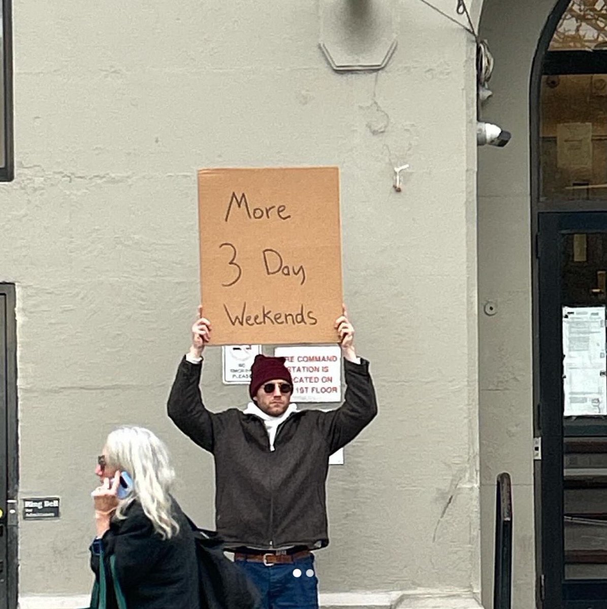 darbybaham's tweet photo. These memes are my mood lol! Alexa, make it happen!
repost from IG: @dudewithasign
#SheIsTired #SheIsMe #FridayEve #FunnyMeme https://t.co/RbOe7H7taG