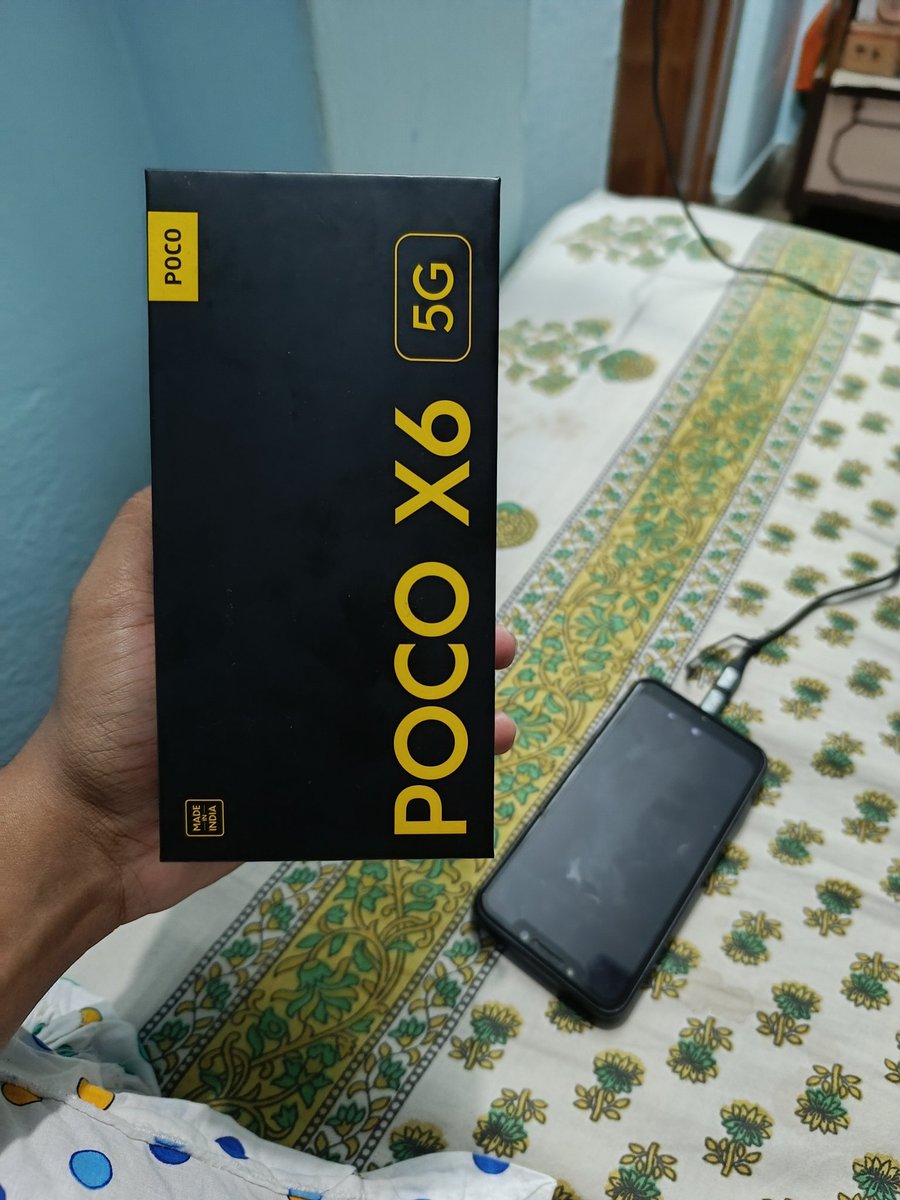 amisoumikbolchi's tweet photo. Finally the small beast has come home... #POCOX6Series #POCO #Ultimate
#POCOIndia #POCO #MadeOfMad #Flipkart #TheUtimatePredator
@Himanshu_POCO @IndiaPOCO @Pathtoremember #POCOX6OnFlipkart https://t.co/5NxCSGhL3R