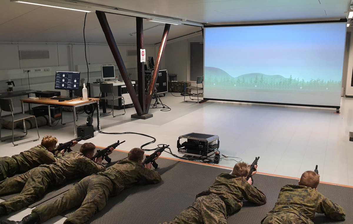 Maavoimien komentaja tweet media