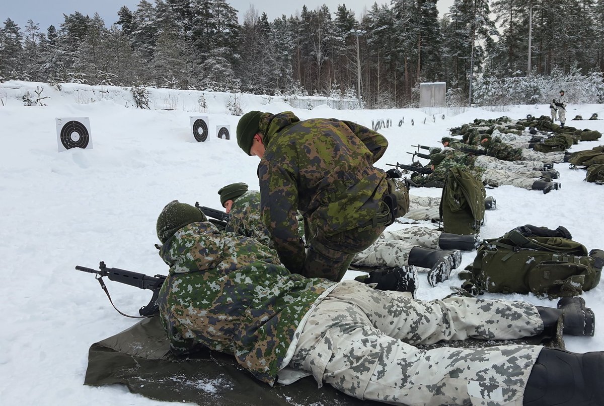 Maavoimien komentaja tweet media